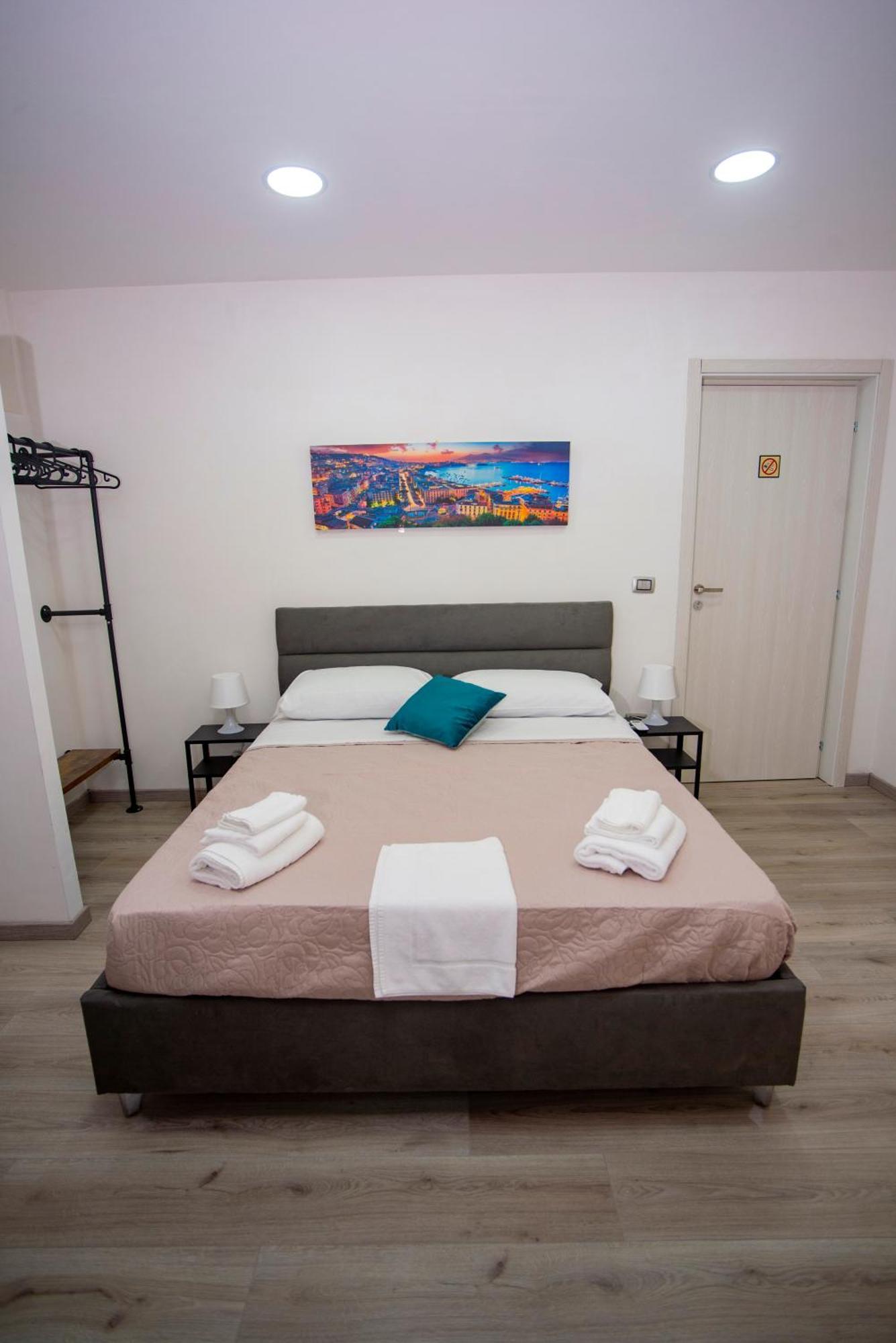 Na City Rooms Napoli Ngoại thất bức ảnh
