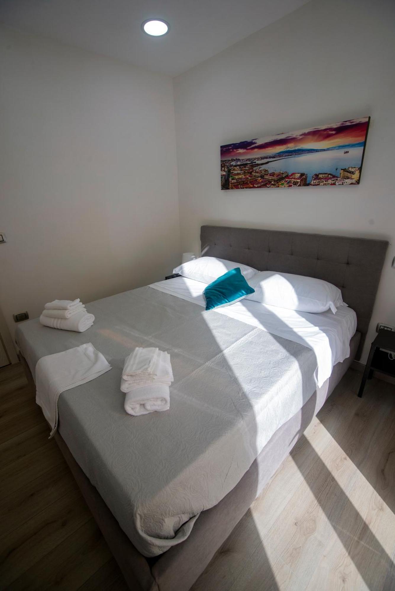 Na City Rooms Napoli Ngoại thất bức ảnh