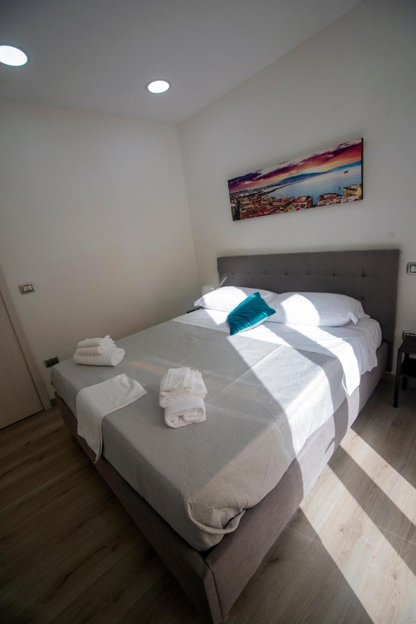 Na City Rooms Napoli Ngoại thất bức ảnh