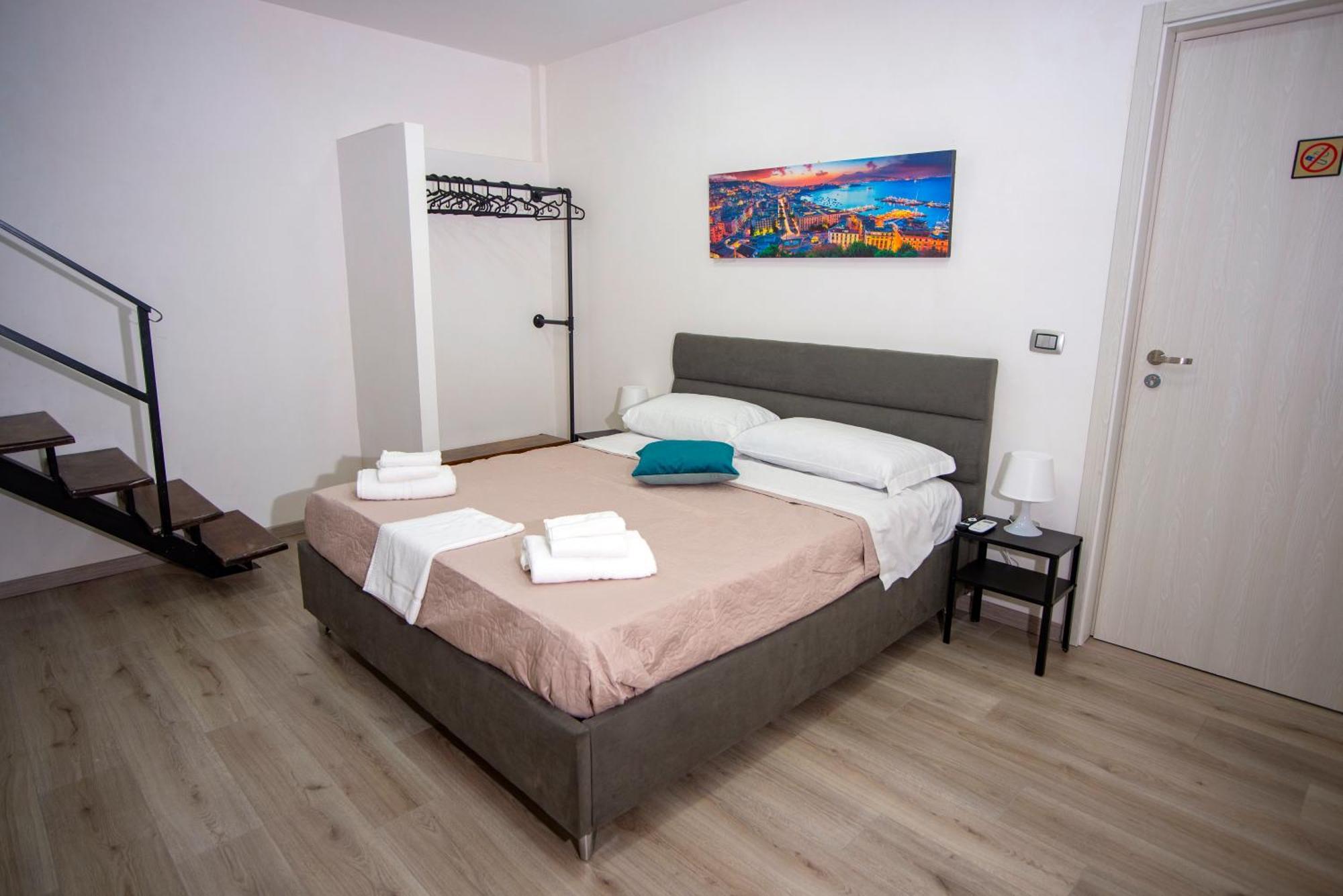 Na City Rooms Napoli Ngoại thất bức ảnh