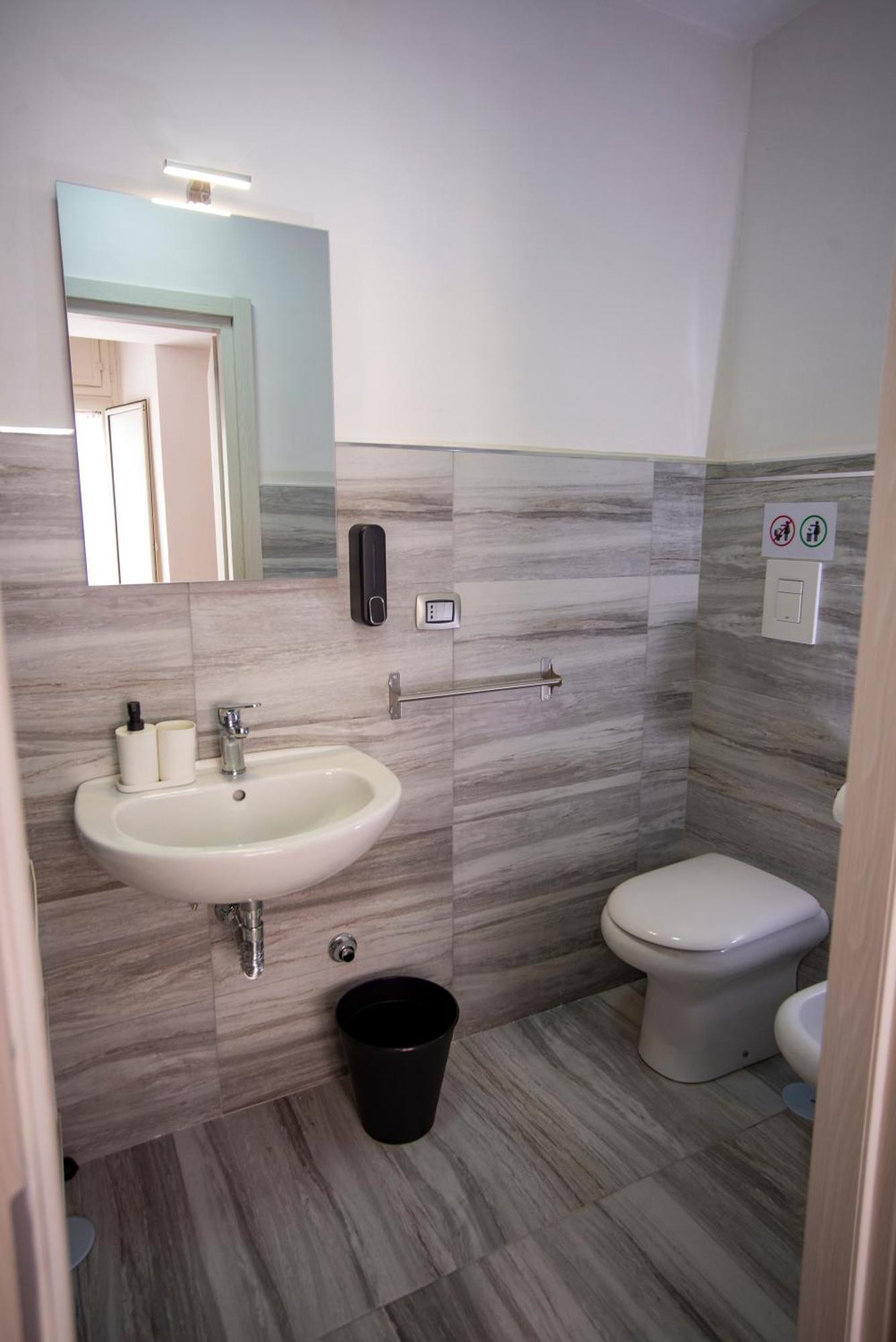 Na City Rooms Napoli Ngoại thất bức ảnh