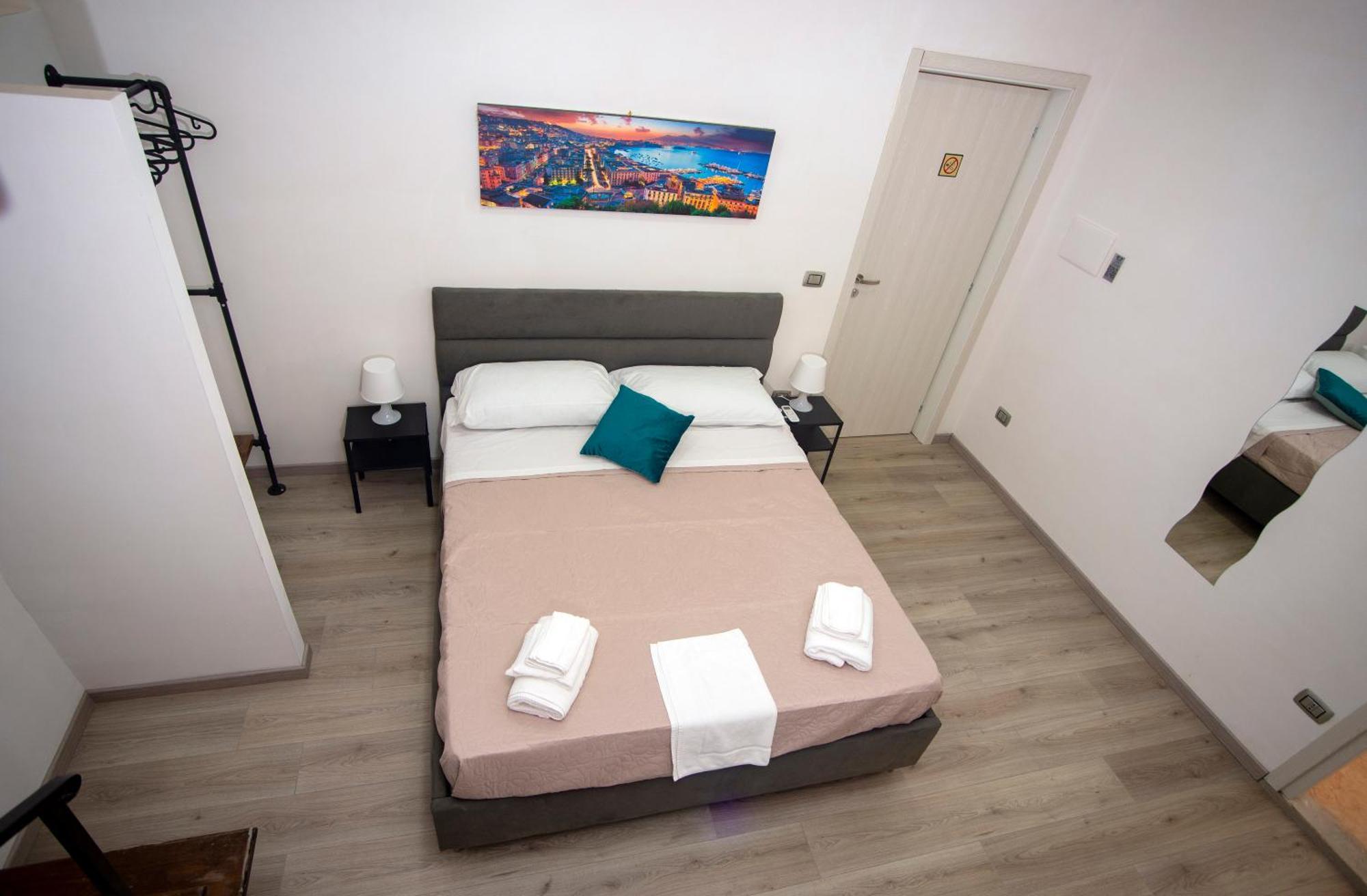 Na City Rooms Napoli Ngoại thất bức ảnh